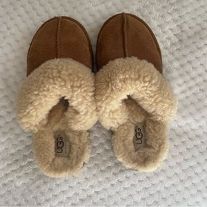UGG girls slippers size 13 chesnut